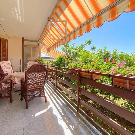 Vinka A3 Apartment Novigrad (Istria)