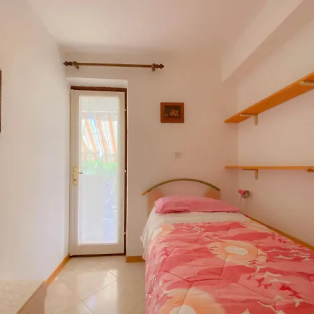 Apartment Vinka A3 Novigrad (Istria)