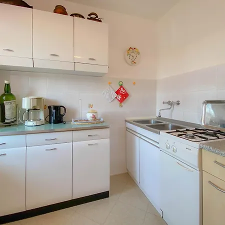 Apartment Vinka A3 *
